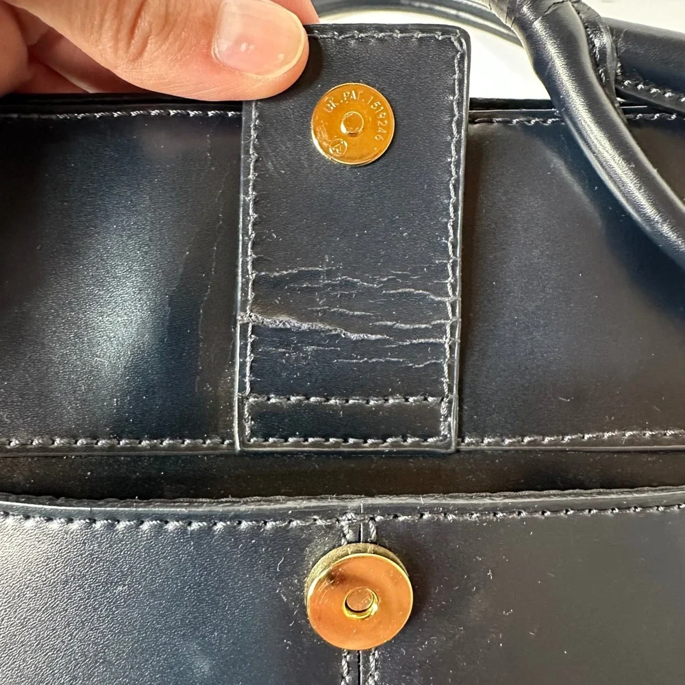 Cromia Navy Blue Leather Shoulder Bag Made in Italy Gold Tone Hardware READ